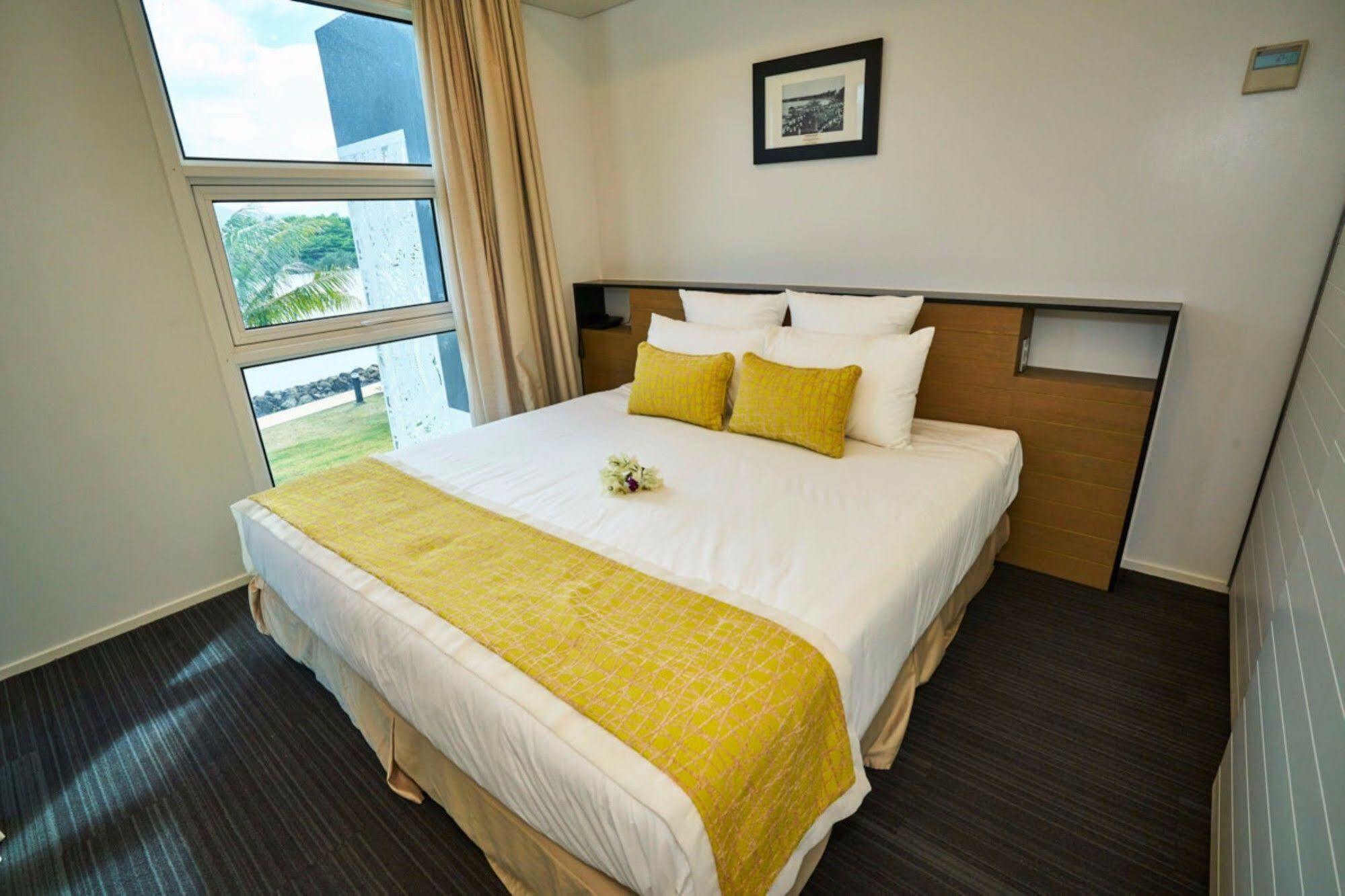 Taumeasina Island Resort Apia Exteriör bild