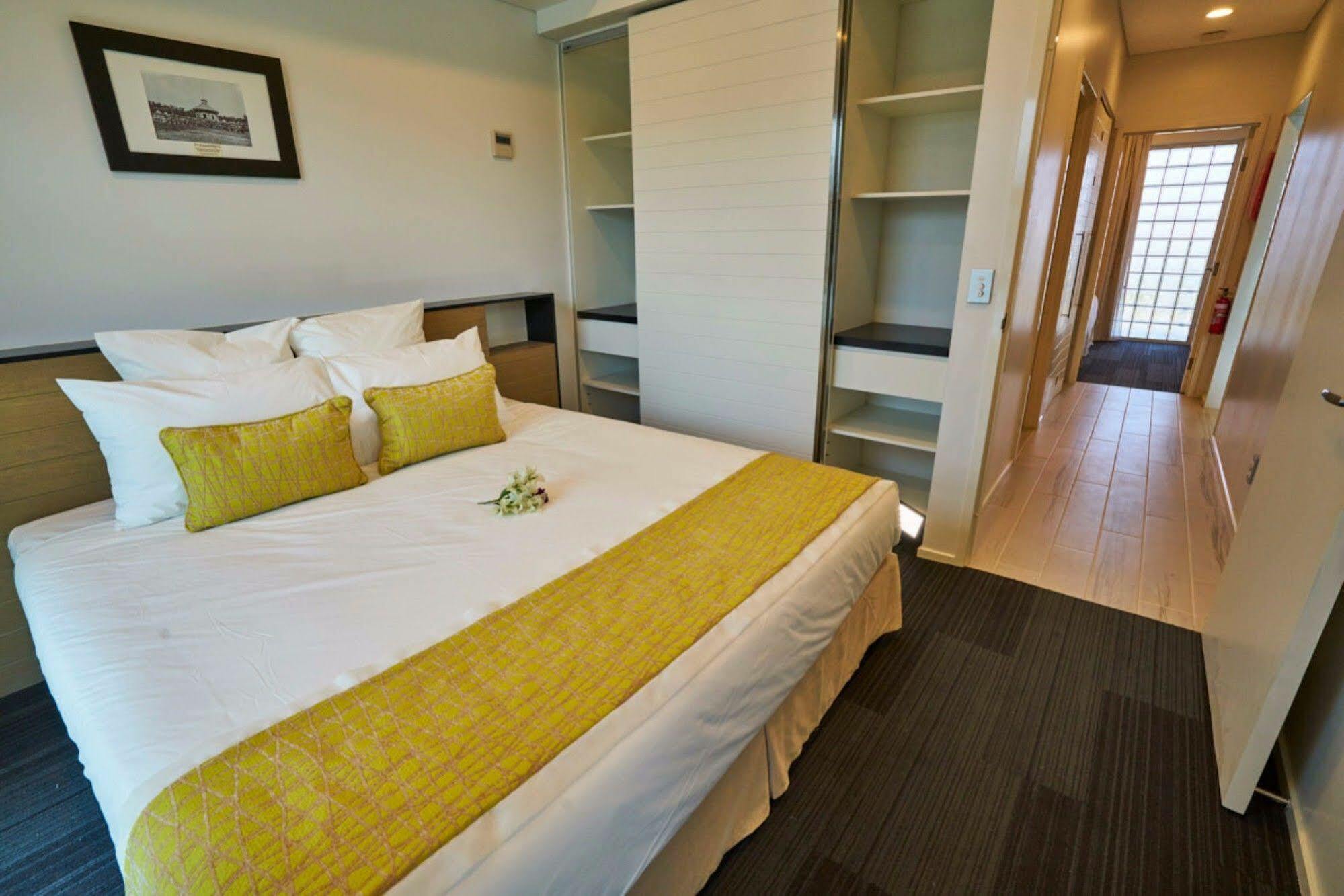 Taumeasina Island Resort Apia Exteriör bild